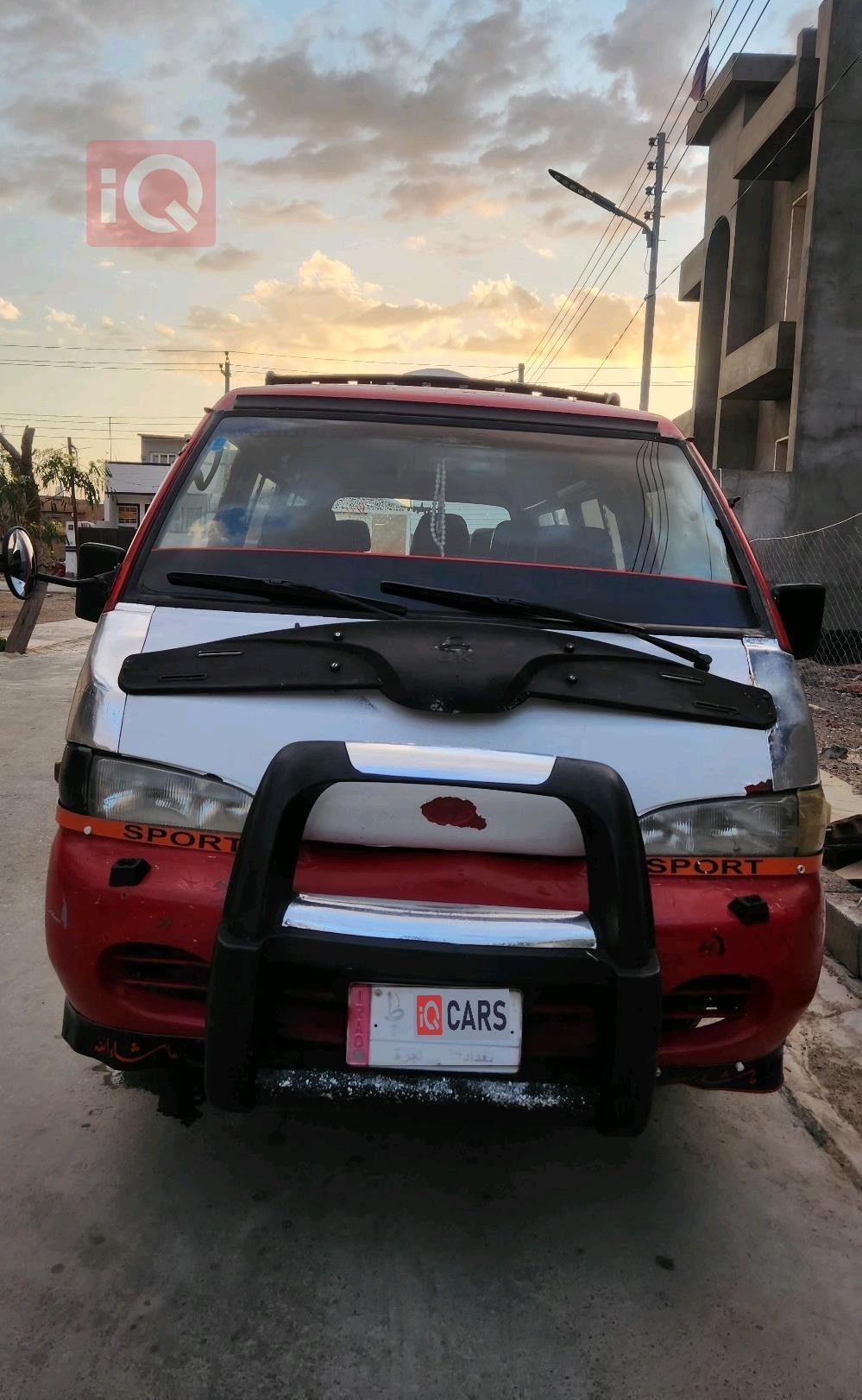 هيونداي H-100